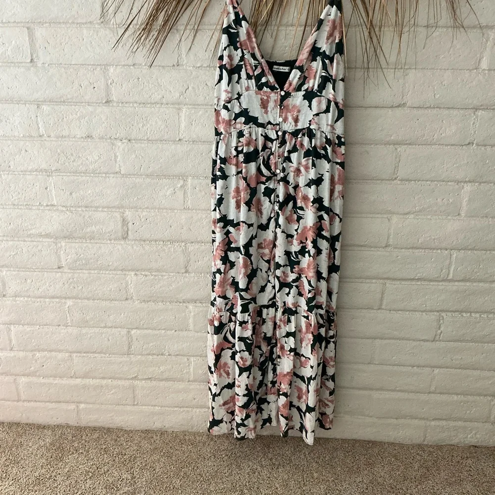 carolina cut out maxi dress Merletto Women's Kleur:Cabernet Aries and pockets Black Maxi Dresses |